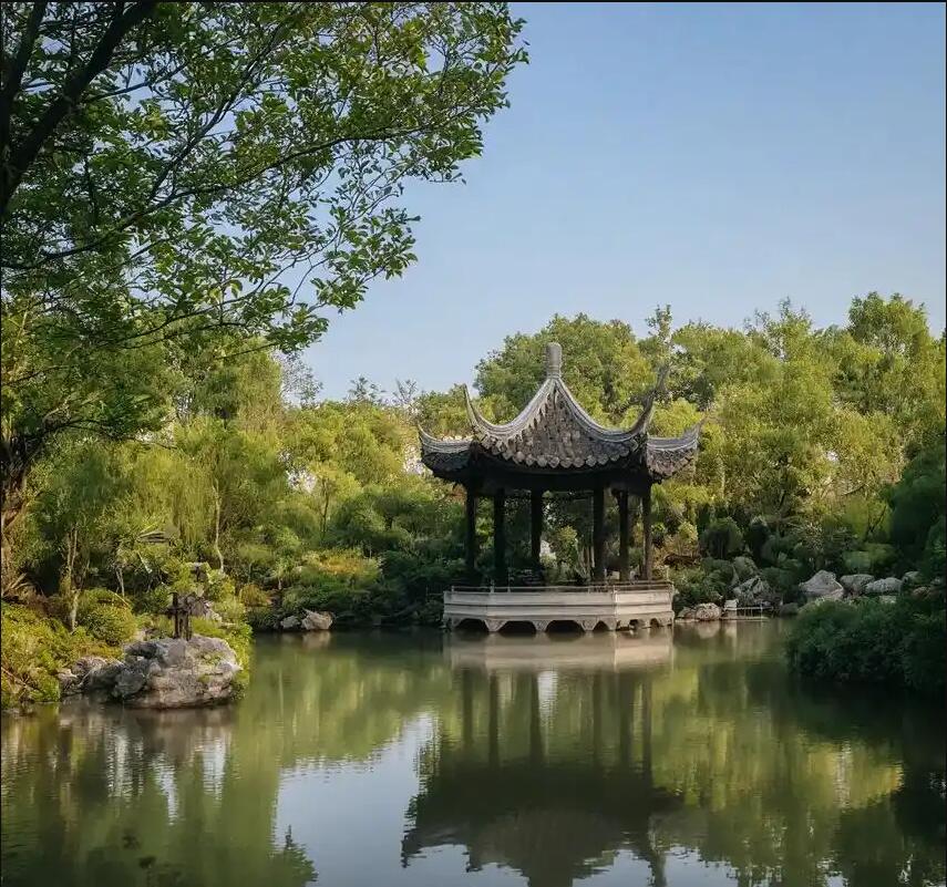 玉林玉州雨真土建有限公司